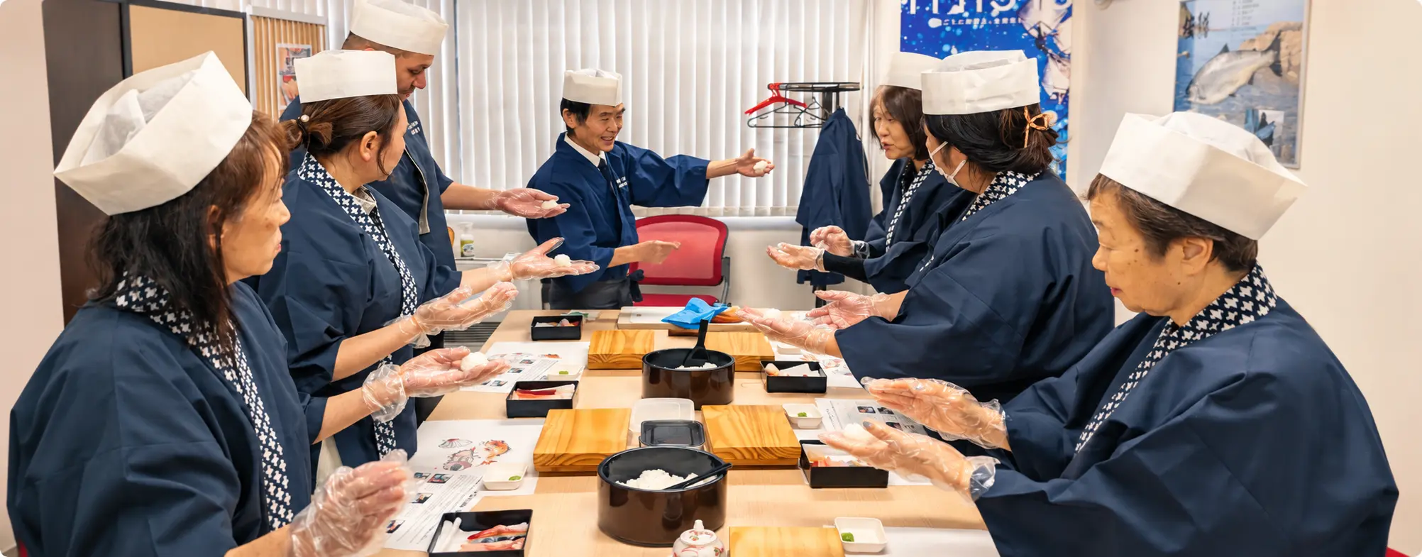 SUSHI MAKING EXPERIENCE